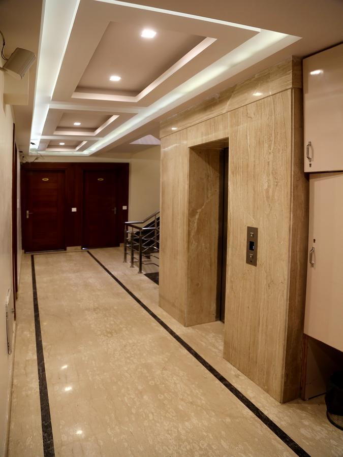 Hotel Sapphire New Delhi Ngoại thất bức ảnh